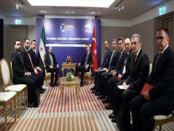 وزير الطاقة يبحث مع نظيره التركي التعاون المشترك في مجالات الطاقة 