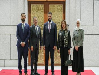 الرئيس الشرع يلتقي وفداً أمريكياً برئاسة رجل الأعمال جونوثان باس