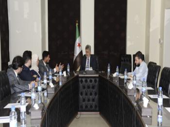 معاون وزير الصحة يبحث مع وفد من الغرفة الفتية الدولية سبل تعزيز التعاون